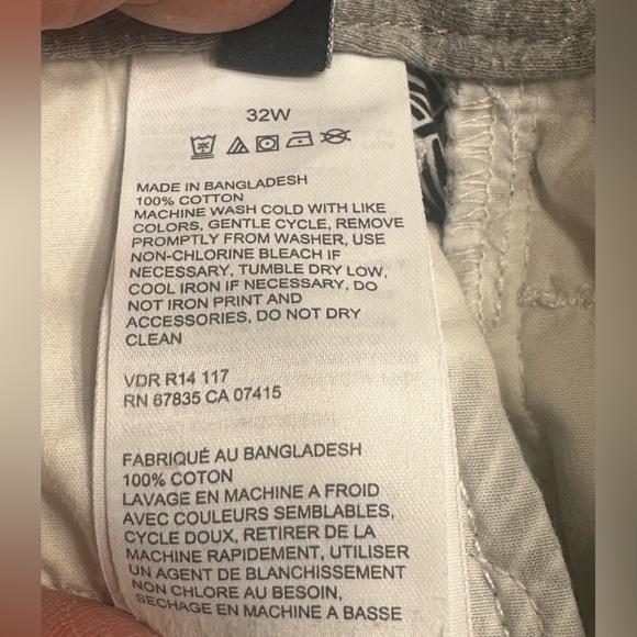 Nautica shorts in new condition size 32 - Picture 3 of 4